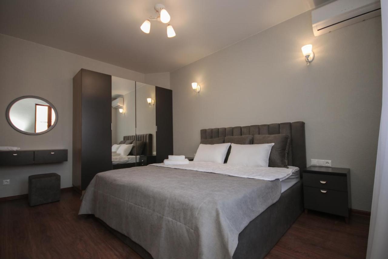 Hillside Guest House เยเรวาน ภายนอก รูปภาพ